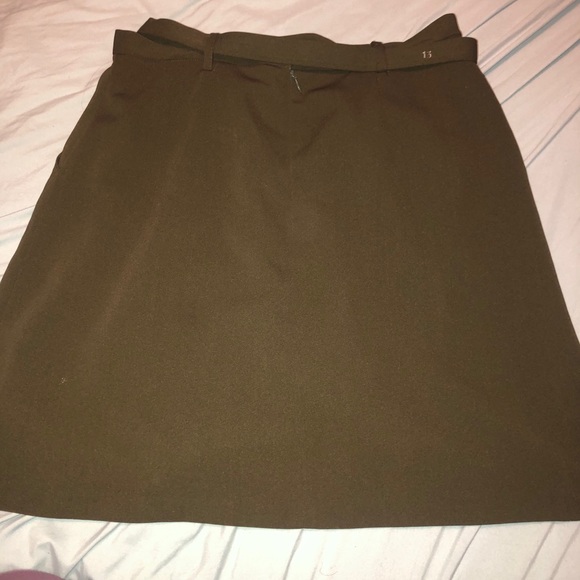 Business Skirt - Picture 4 of 4